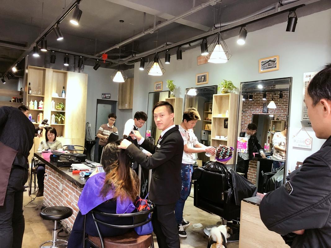 美发店做案(用户产品自己的美发店的人)