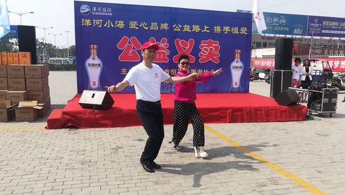 团购能卖卖酒商会会长美女(协会流量会员团购会费)
