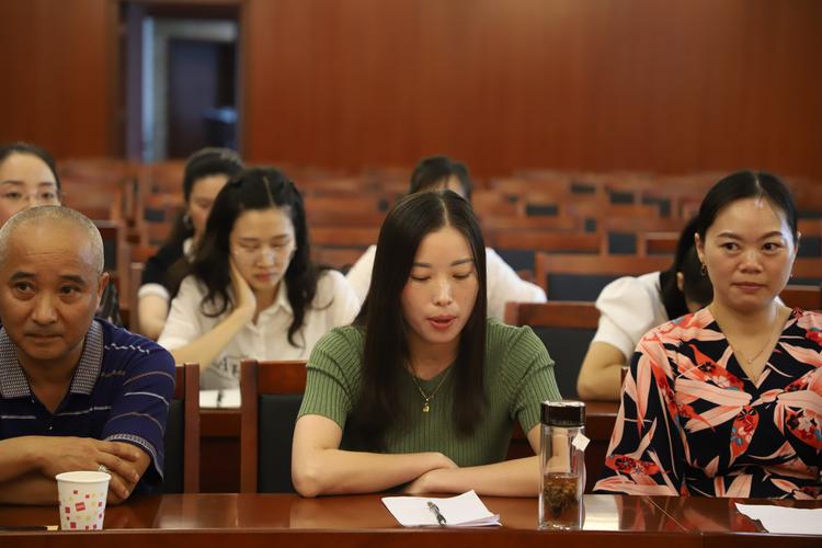 科举教师节科室座谈会南大医疗美容(科室教师节科举座谈会南大)