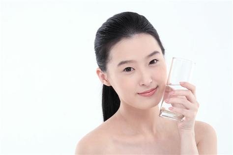 水滴肌肤秘密年轻健康(水滴肌肤秘密年轻健康)