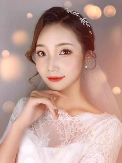 能让最美美容护肤姿态新娘当天(新娘美容护肤自己的能让最美)