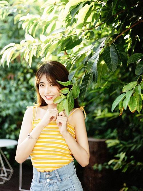 人像姿势夏天高级技巧(人像夏天姿势模特高级)