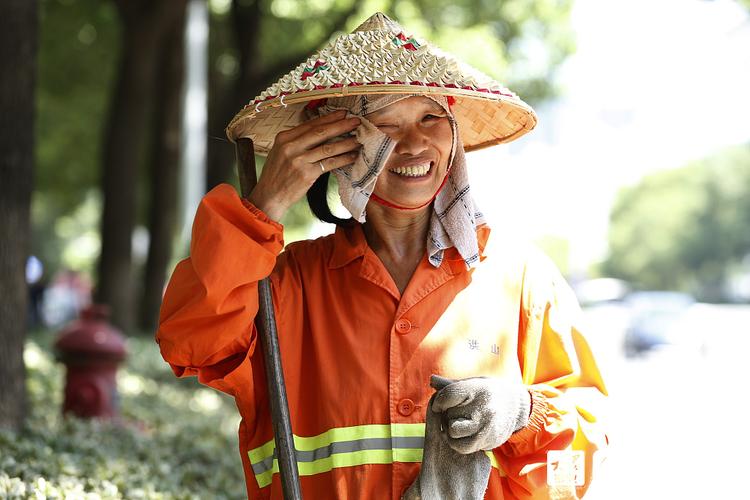 美容师中科环卫工人城市(环卫工人宜春宜春市中科城市)