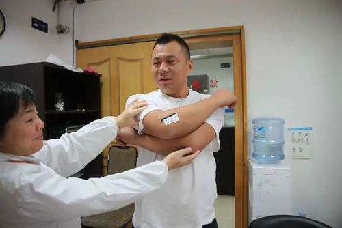 法医重拳我市(医疗美容医疗机构鹤壁执法人员美容院)
