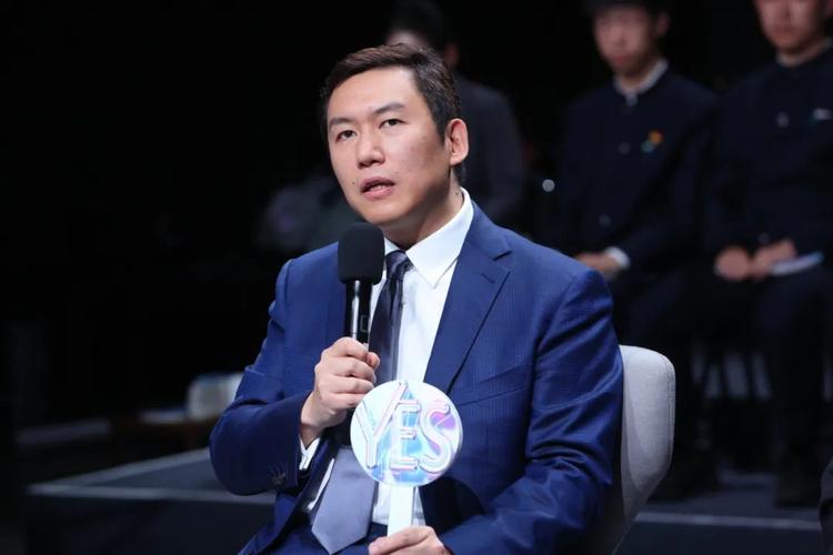启明创投周志峰:超等
应用出现指日可待,AI更上层楼不会像“运气
拍门
”