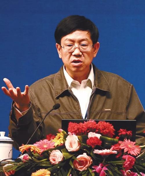 周天勇:只有供给侧改革深化到位将来
才有5%左右的经济增长速率