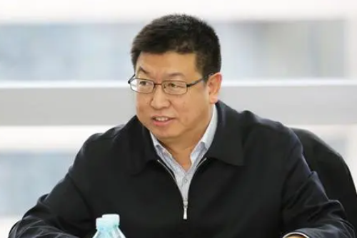 重磅！新一轮金监总局省级局长换防开启：首位保监系干部执掌北京局，70后银监系綦相补位王俊寿掌舵上海局…
